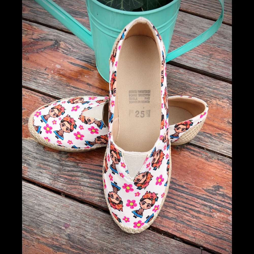 Frida Kahlo Artesanal Mexican Flats